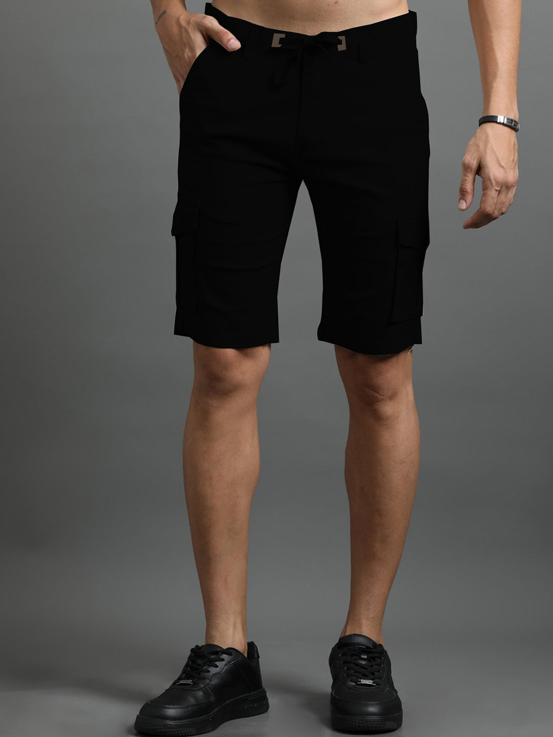 Cotton Cargo Shorts - Black - 01